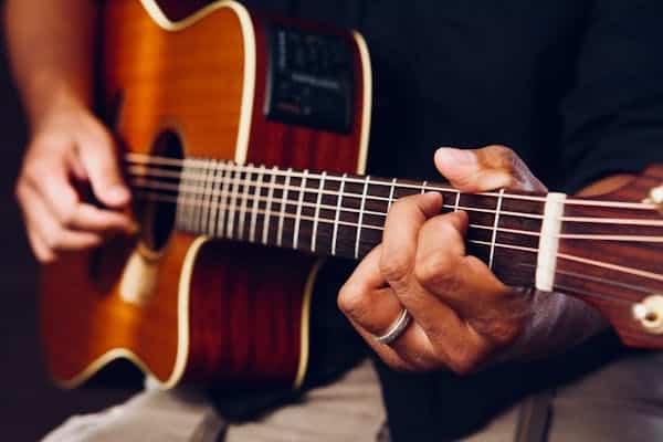 a style mandolin